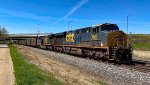 CSX 880 leads E907.